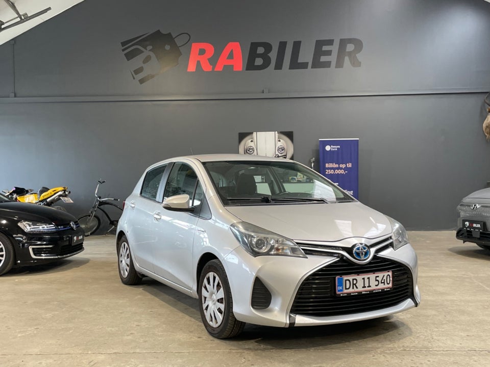 Toyota Yaris 1,5 Hybrid Pure e-CVT 5d