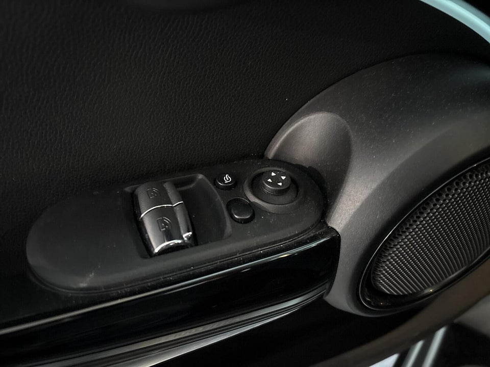 MINI Cooper SE Classic Trim 3d