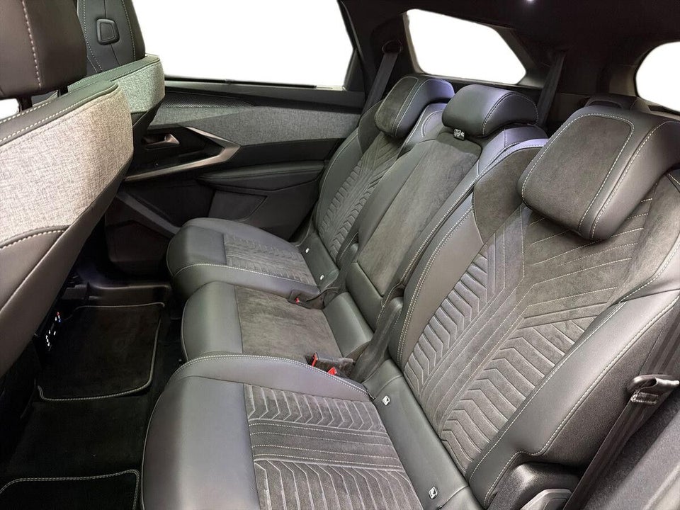Peugeot e-5008 77 GT 7prs 5d