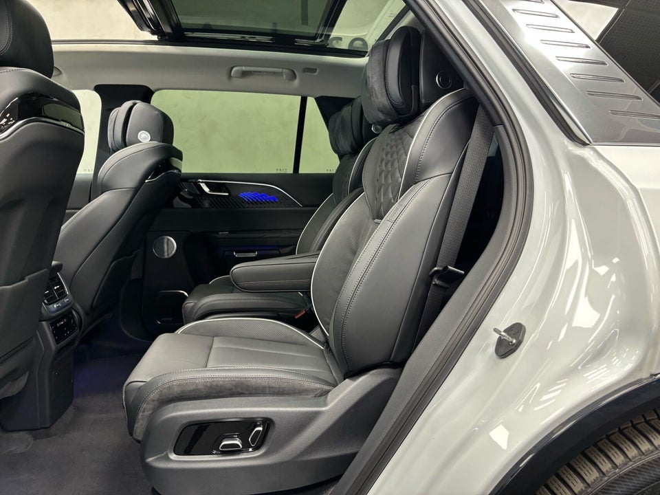 Hongqi E-HS9 120 Exclusive+ 5d