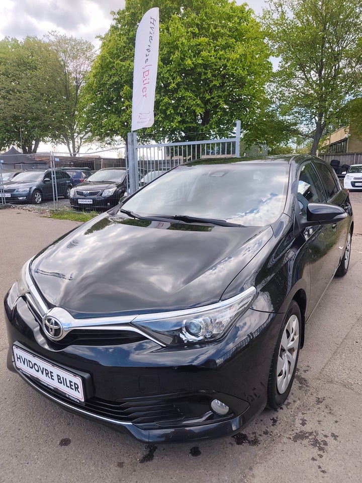 Toyota Auris 1,2 T T2 Comfort 5d