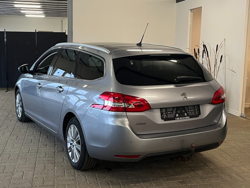 Peugeot 308 1,6 BlueHDi 120 Allure Sky SW 5d
