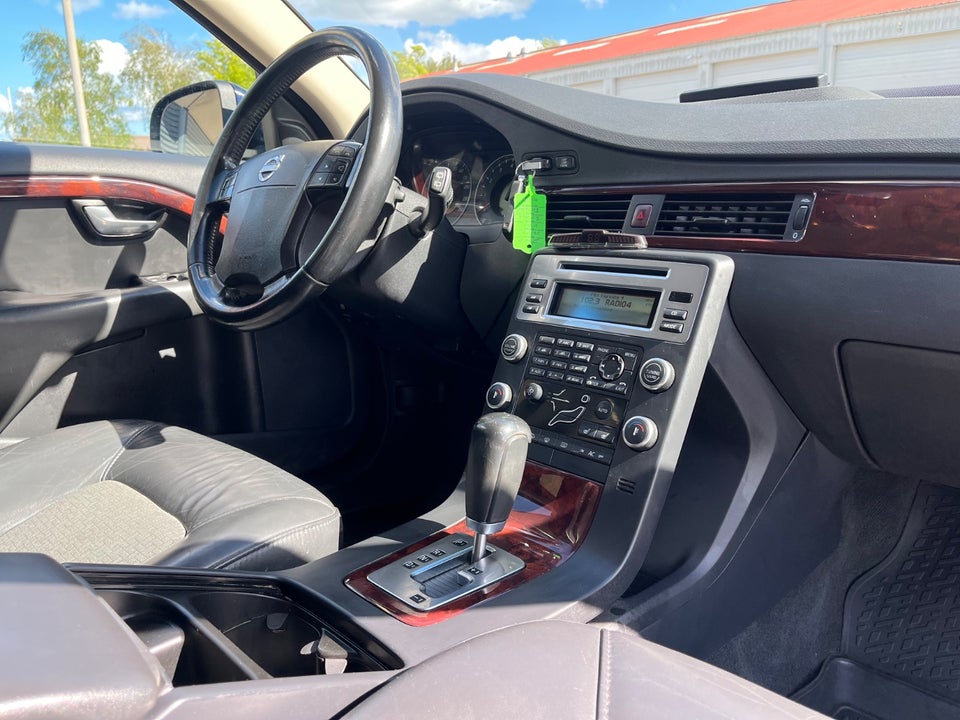 Volvo V70 3,2 Summum aut. 5d