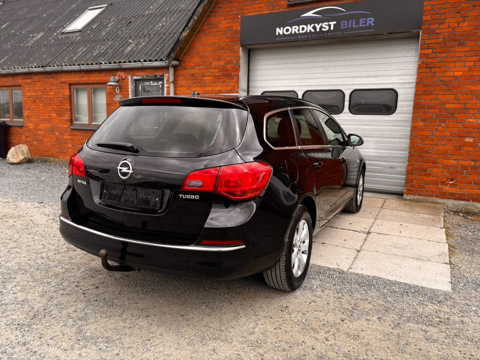 Opel Astra 1,4 T 140 Enjoy Sports Tourer 5d