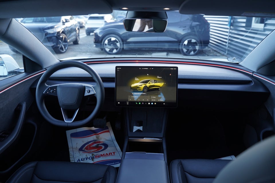 Tesla Model 3 Long Range AWD 4d