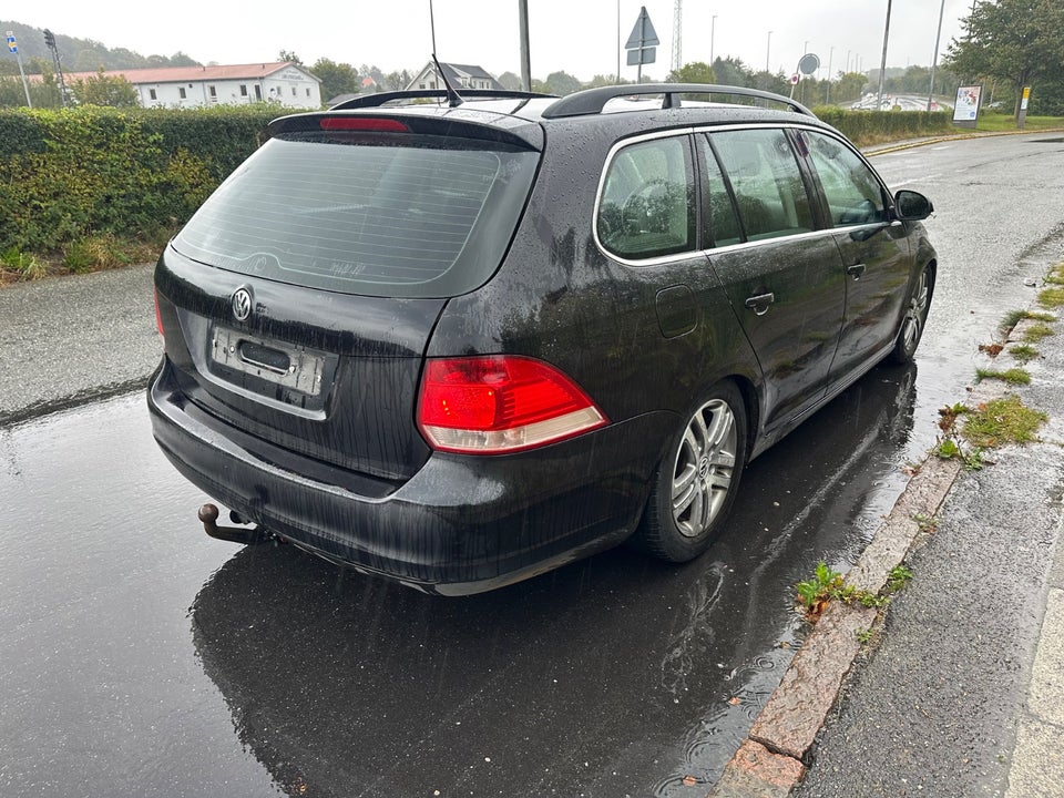 VW Golf V 1,9 TDi 105 Trendline Variant DSG 5d