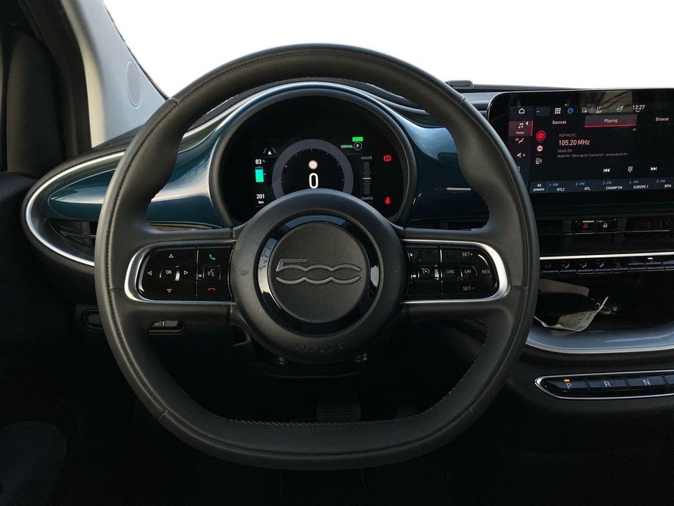 Fiat 500e 42 Icon 3d