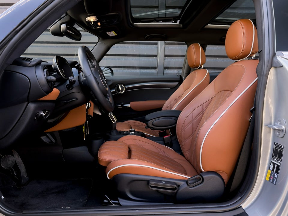 MINI Cooper SE Yours Trim 3d
