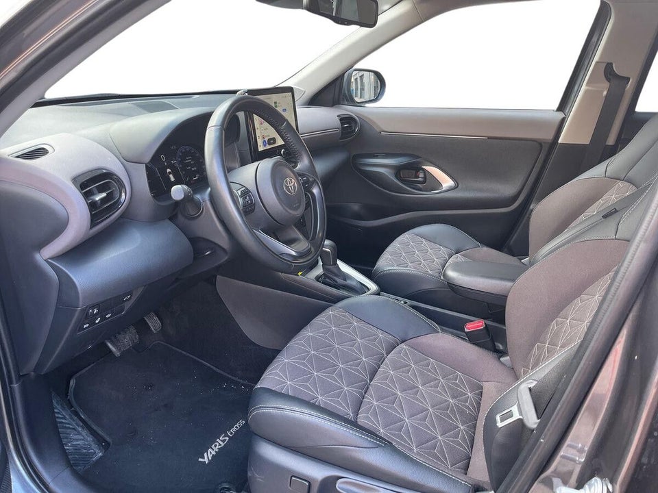 Toyota Yaris Cross 1,5 Hybrid Elegant e-CVT 5d