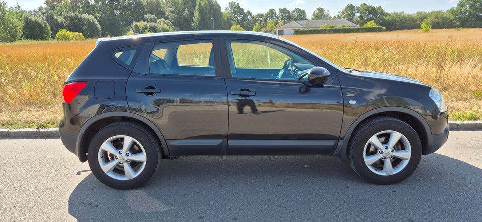 Nissan Qashqai 1,6 Tekna 5d
