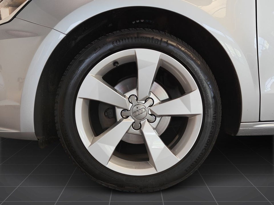 Audi A1 1,0 TFSi 95 Sport Sportback 5d