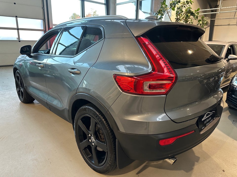 Volvo XC40 2,0 D4 190 Momentum aut. AWD 5d