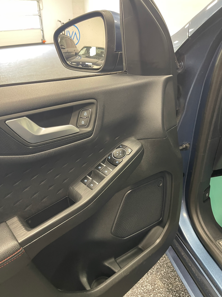 Ford Kuga 2,5 PHEV ST-Line CVT 5d