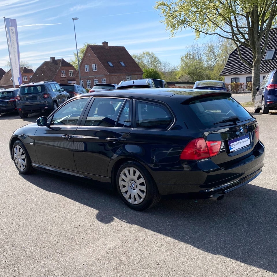 BMW 320d 2,0 Touring 5d