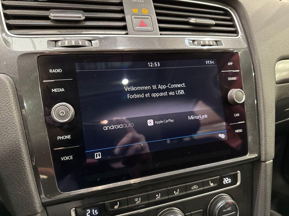 VW Golf VII 1,4 TSi 125 Comfortline BMT 5d