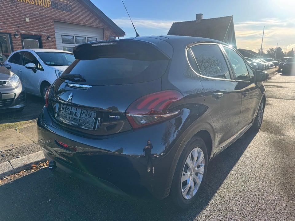 Peugeot 208 1,6 BlueHDi 100 Active 5d