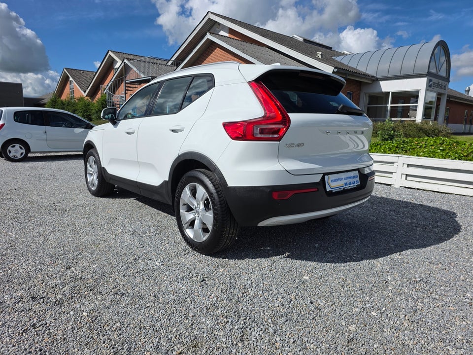 Volvo XC40 2,0 D4 190 Momentum aut. AWD 5d