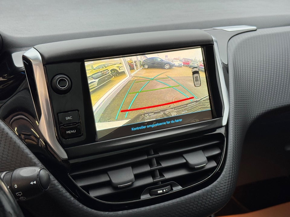 Peugeot 2008 1,5 BlueHDi 100 Allure Sky 5d