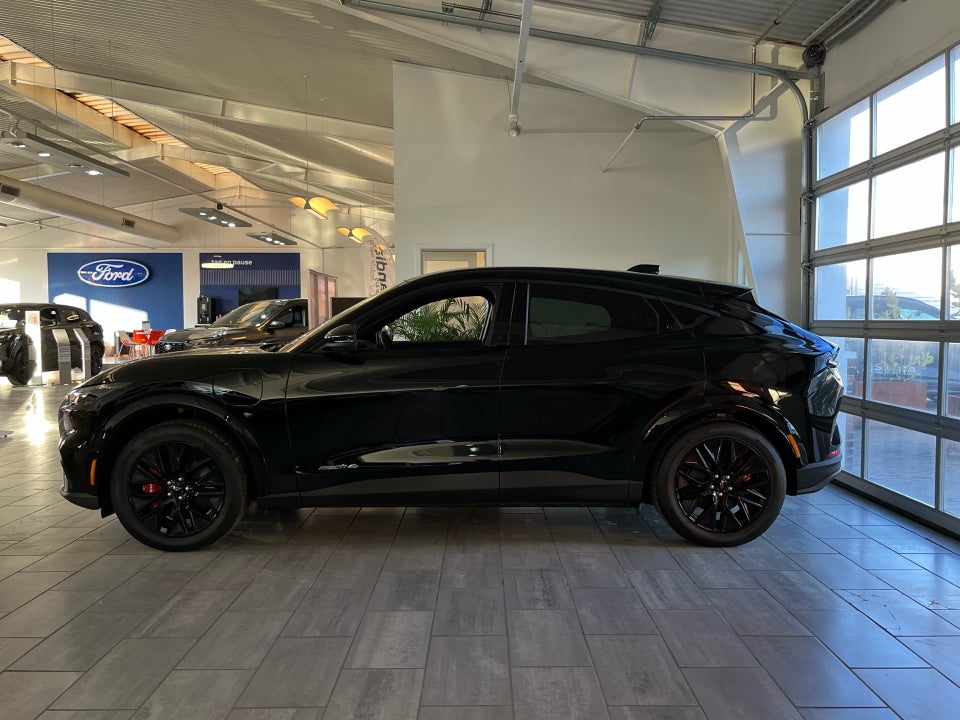 Ford Mustang Mach-E 88 Premium Extended Range AWD 5d