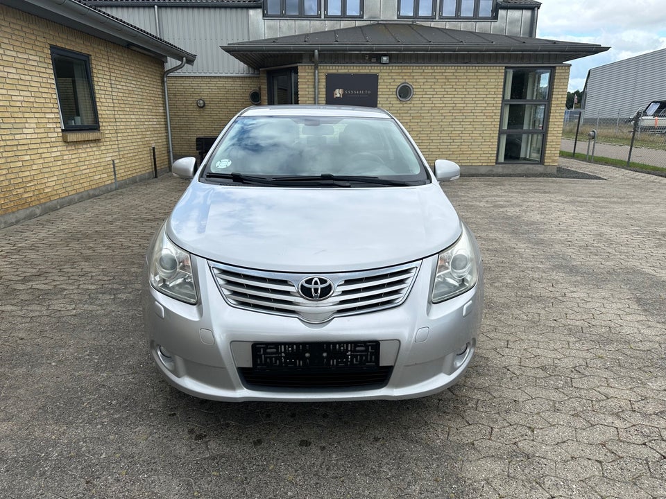 Toyota Avensis 1,8 VVT-i T2 4d