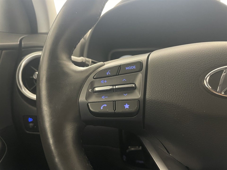 Hyundai Kona 64 EV Ultimate 5d