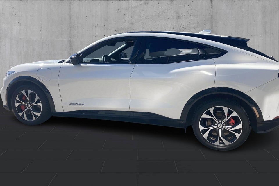 Ford Mustang Mach-E 91 Extended Range AWD 5d