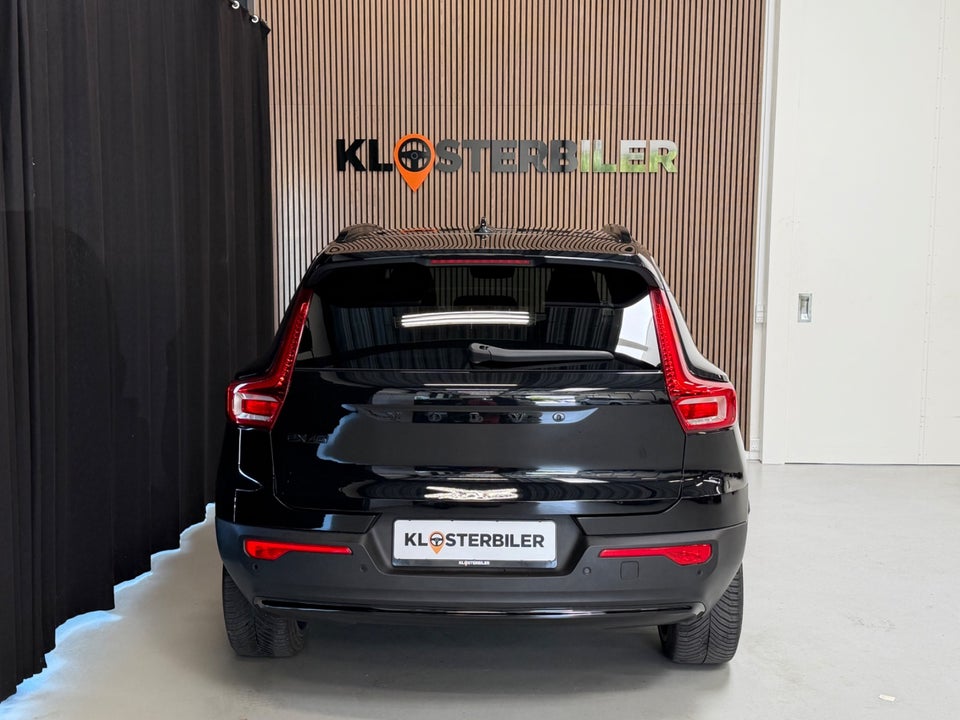Volvo EX40 Extended Range Black Edition 5d