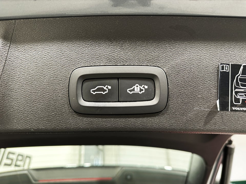 Volvo XC40 1,5 T5 ReCharge R-Design aut. 5d
