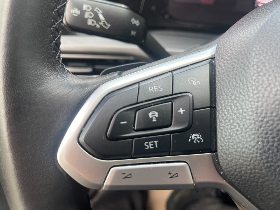 VW Golf VIII 1,4 eHybrid DSG 5d