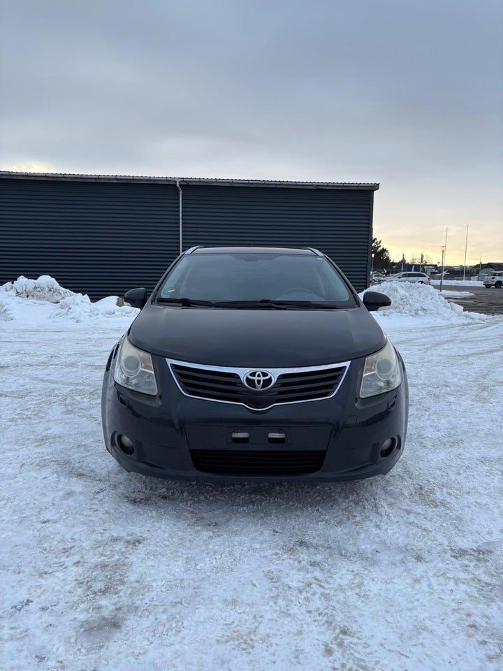 Toyota Avensis 1,8 VVT-i T2 stc. 5d