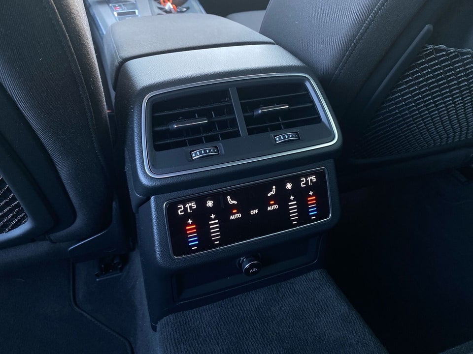 Audi A6 50 TFSi e Sport quattro S-tr. 4d