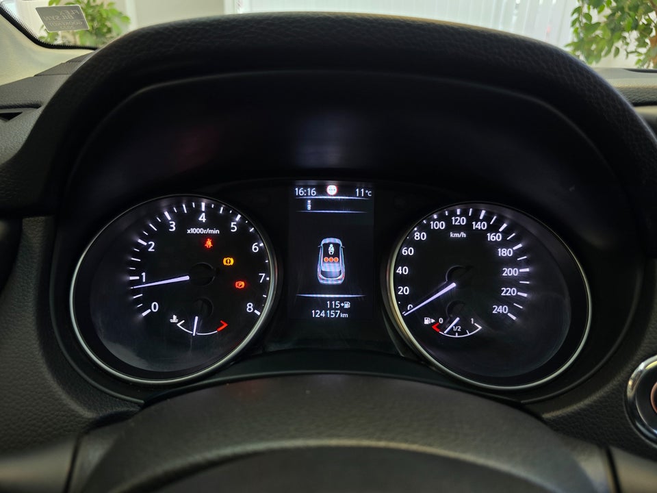 Nissan Qashqai 1,2 Dig-T 115 Visia 5d