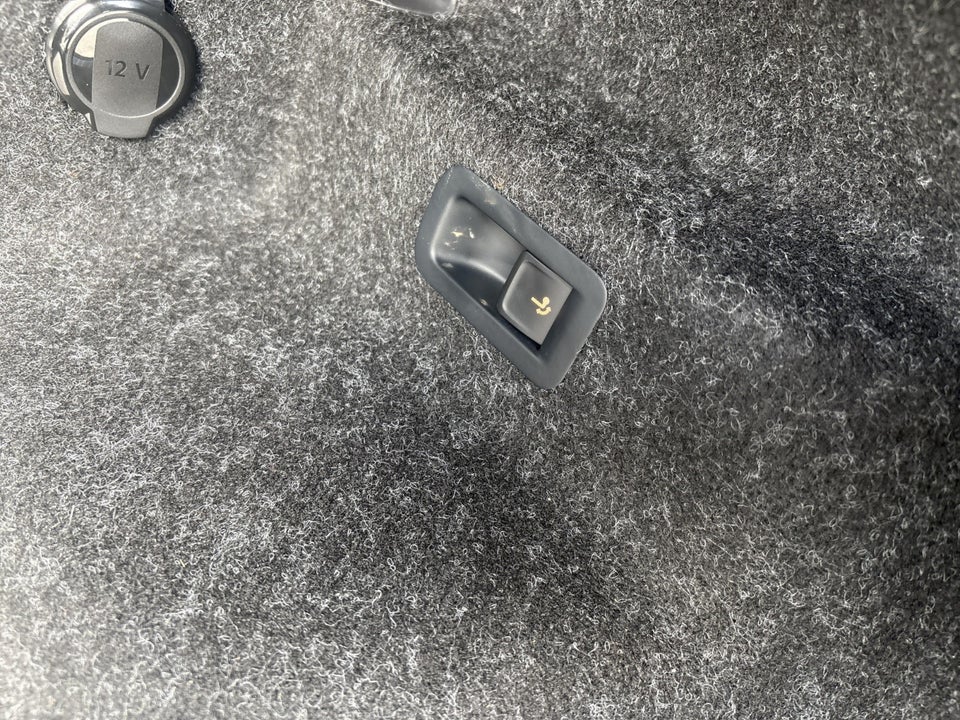 Skoda Enyaq 60 iV Plus 5d