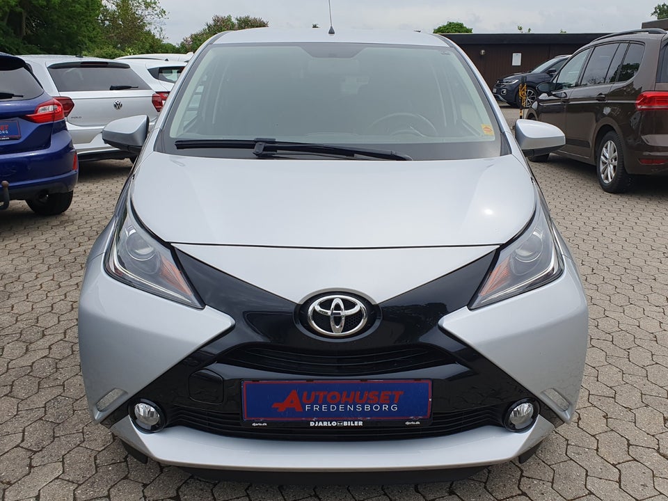 Toyota Aygo 1,0 VVT-i x-cellence 5d