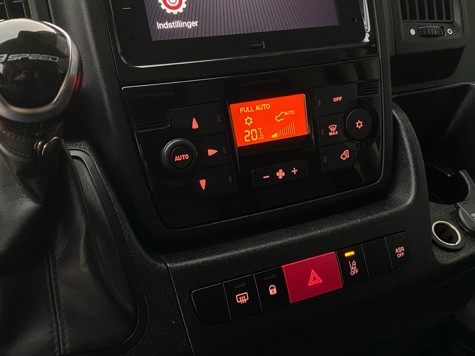 Fiat Ducato 33 2,3 MJT 140 Kassevogn L2H2 Pro+ aut.