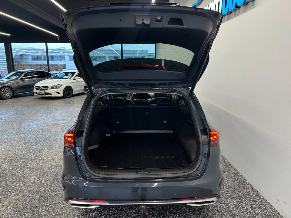 Kia Ceed 1,6 PHEV Upgrade Premium SW DCT 5d