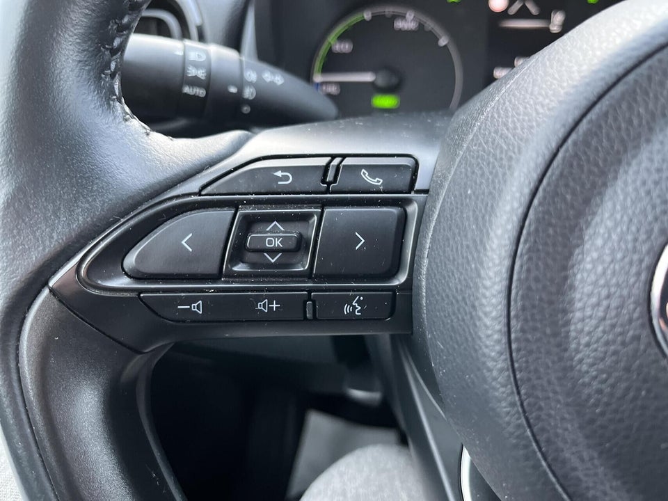 Toyota Yaris 1,5 Hybrid H3 e-CVT 5d