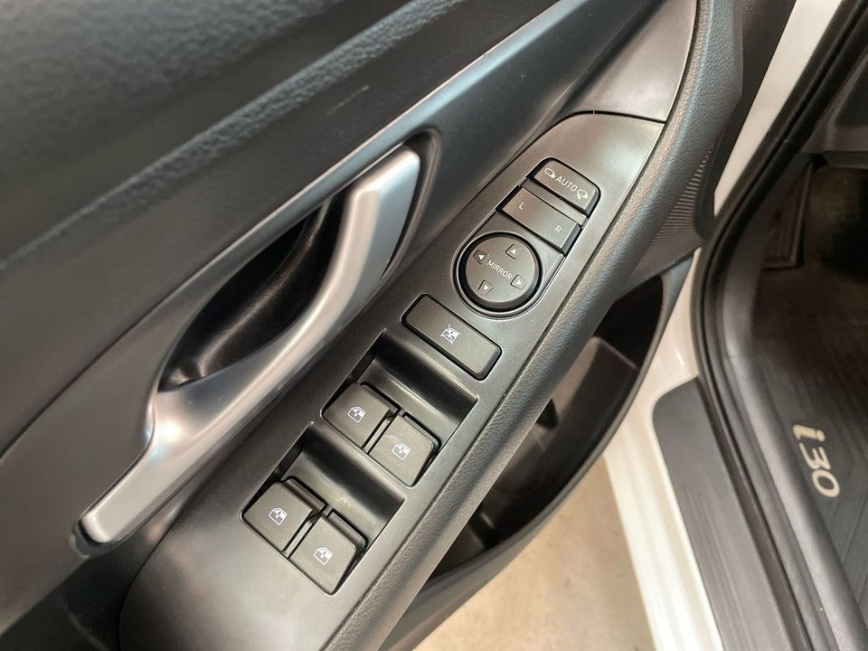 Hyundai i30 1,0 T-GDi Go! stc. 5d