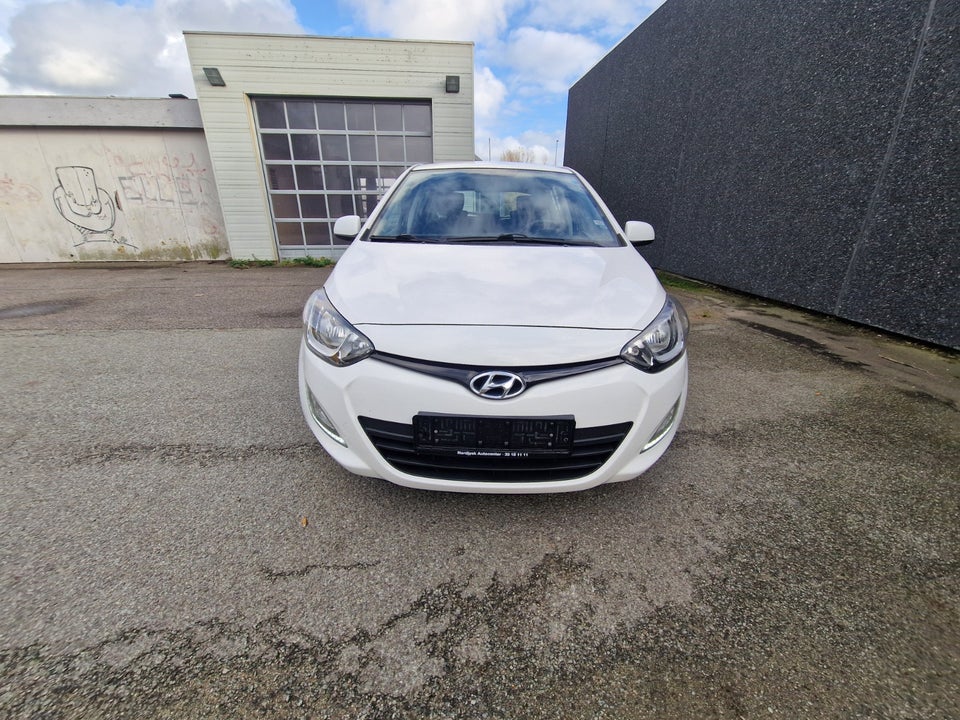 Hyundai i20 1,25 Comfort 5d