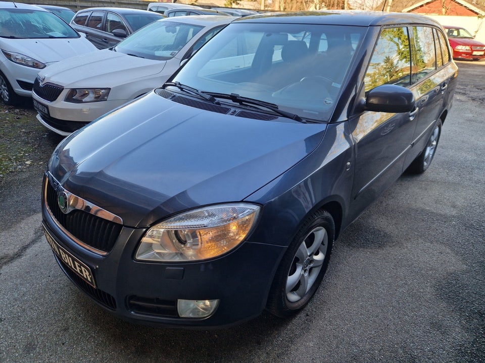 Skoda Fabia 1,6 16V Ambiente Combi aut. 5d