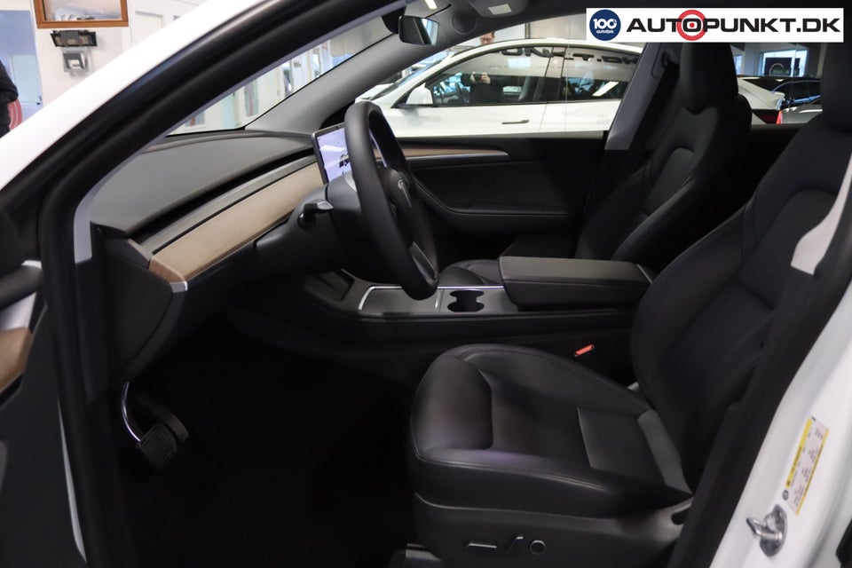 Tesla Model Y Long Range RWD 5d