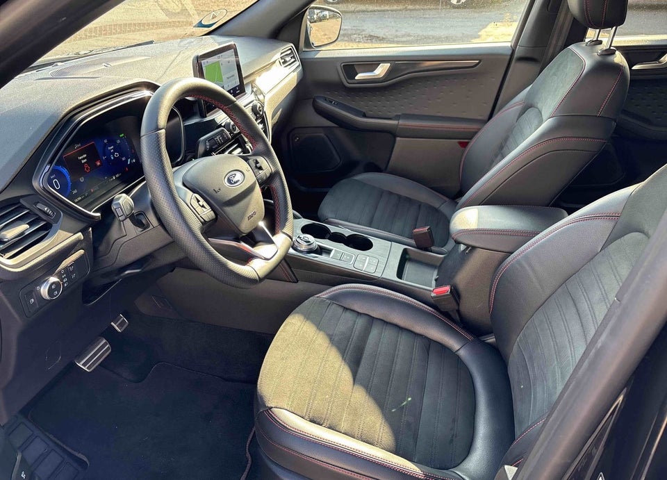 Ford Kuga 2,5 PHEV ST-Line X CVT 5d