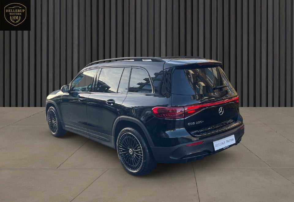 Mercedes EQB250+ AMG Line 7prs 5d