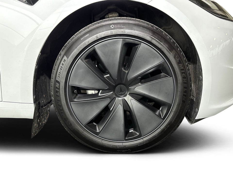 Tesla Model 3 RWD 4d