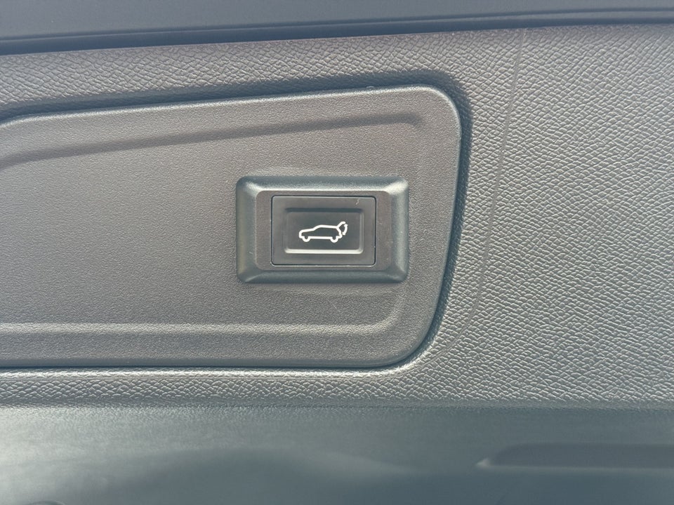 Citroën C5 Aircross 1,6 Hybrid Feel EAT8 5d