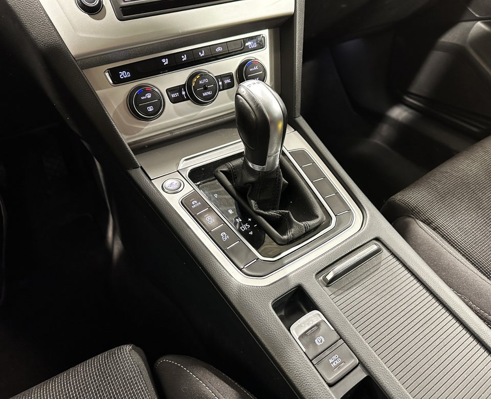 VW Passat 2,0 TDi 190 Comfortline Variant DSG 5d