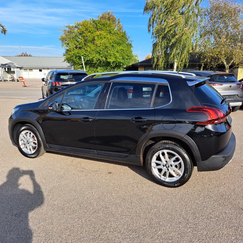 Peugeot 2008 1,2 VTi 82 Allure 5d