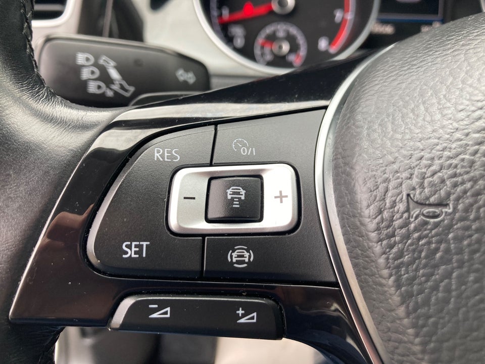 VW Golf VII 1,5 TSi 150 Highline Variant DSG 5d