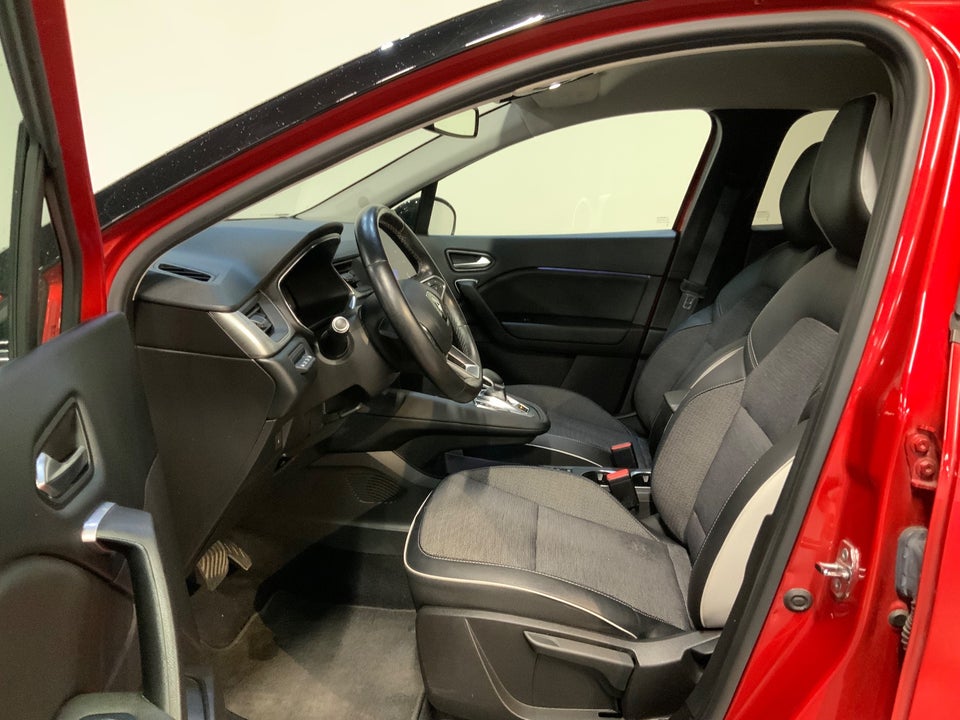 Renault Captur 1,6 E-Tech Intens 5d