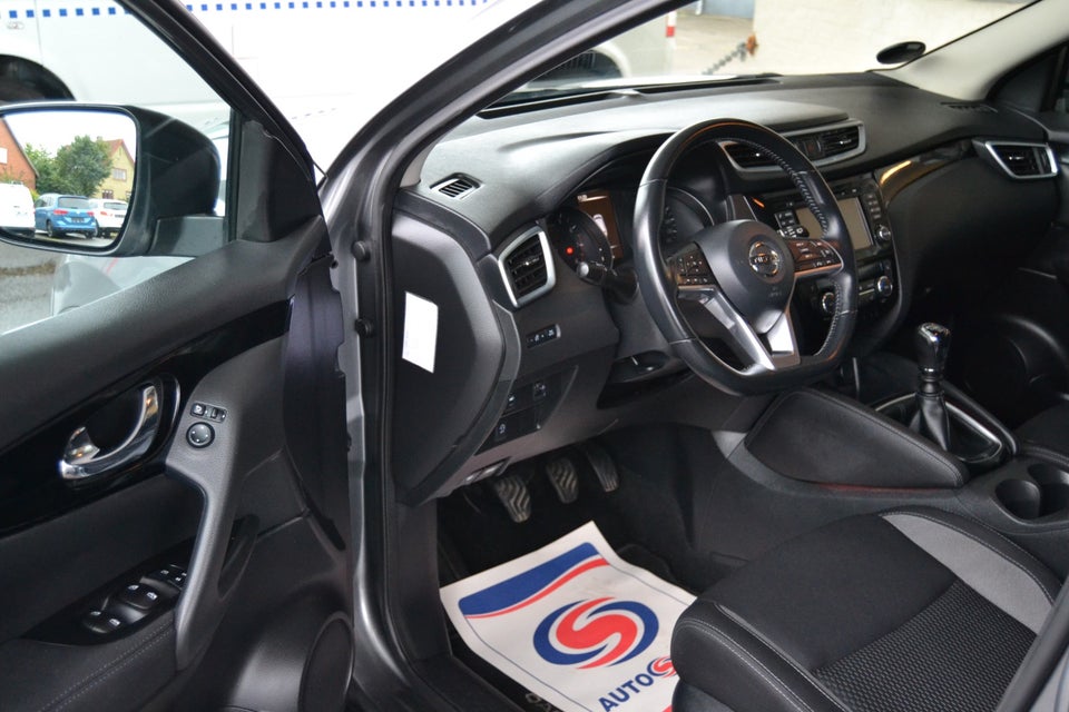 Nissan Qashqai 1,2 Dig-T 115 N-Connecta 5d
